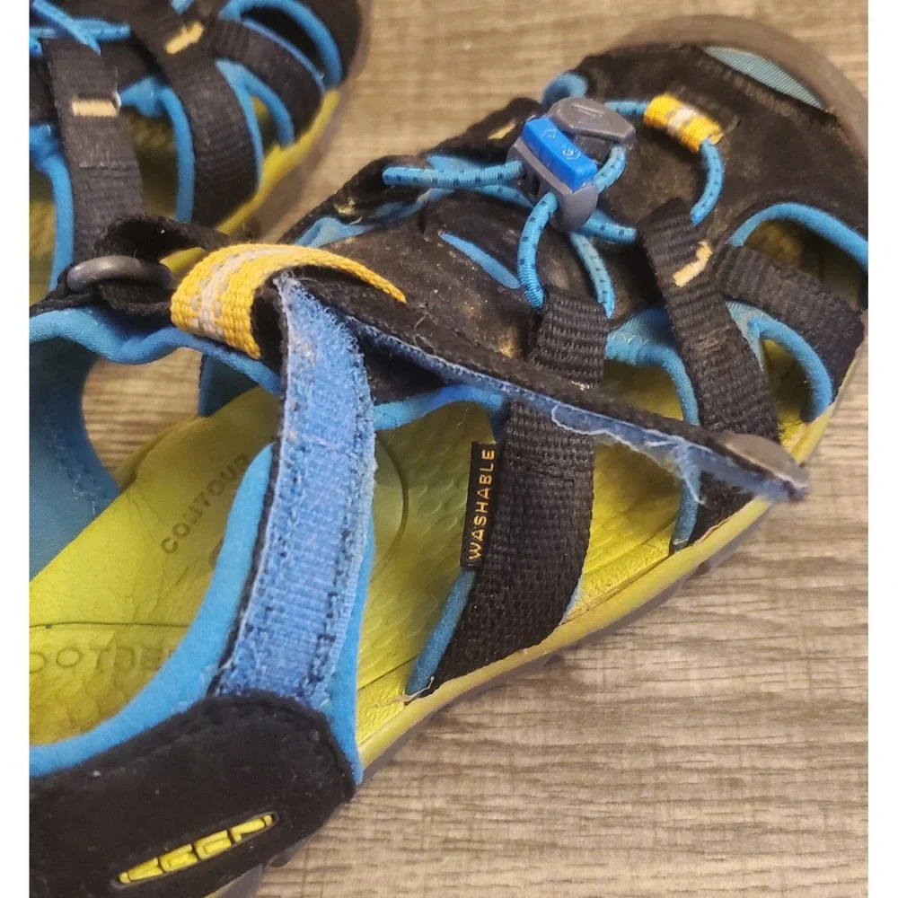 Keen Seacamp II Hiking Sandals Youth Size 4 Black‎ Blue
